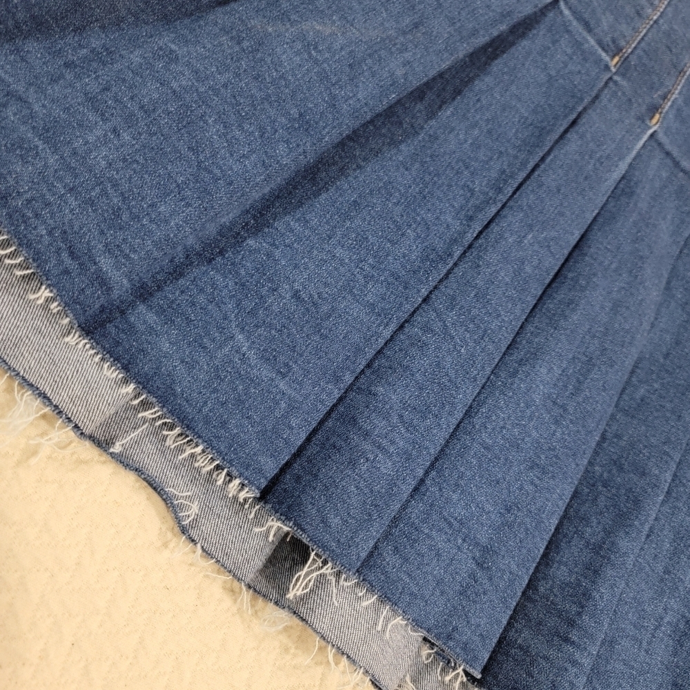 Re Generation by Celebrity Pink Denim Pleated Skirt Size S - Picture 5 of 15